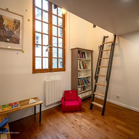 L'Ecrin De Chambery, Coeur De Centre Ville, Calme Et Espace Extérieur photo
